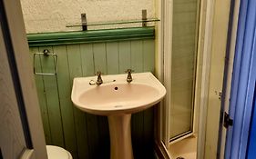 The New Osterley Hotel